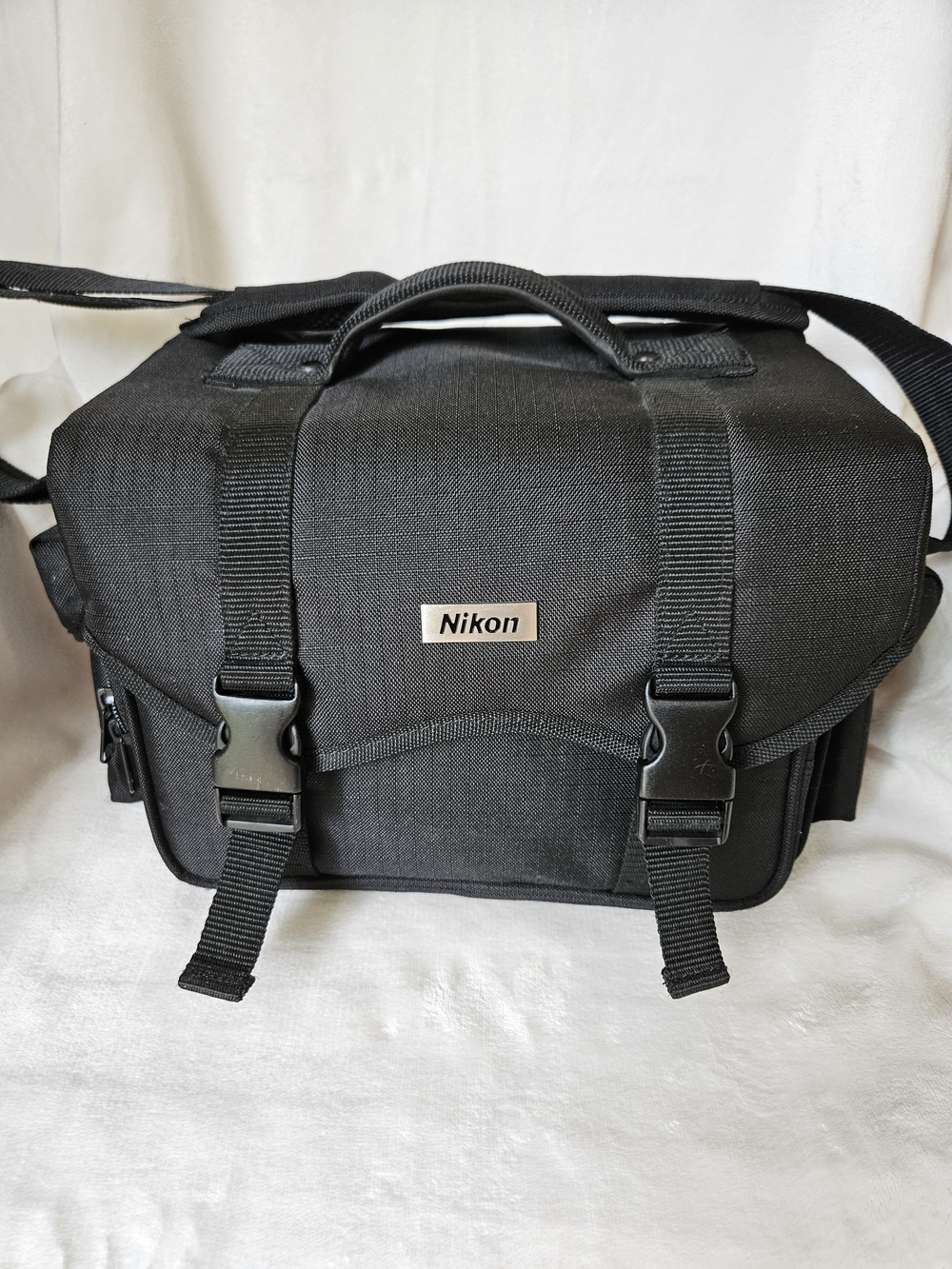 Nikon DSLR Digital SLR Gadget Case Black Men's Camera Bag w/ Shoulder Strap EUC
